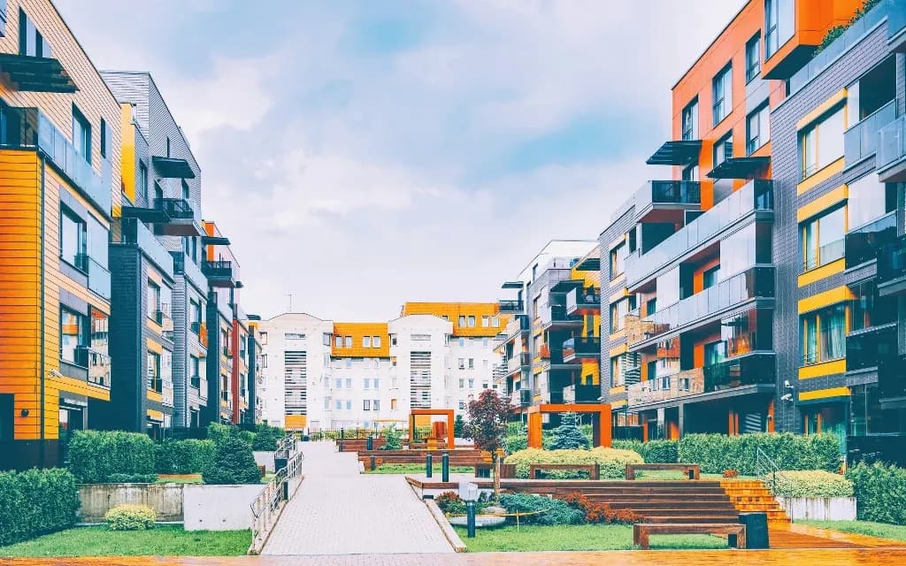 Czy właściciel mieszkania spółdzielczego naprawdę płaci podatek od nieruchomości?