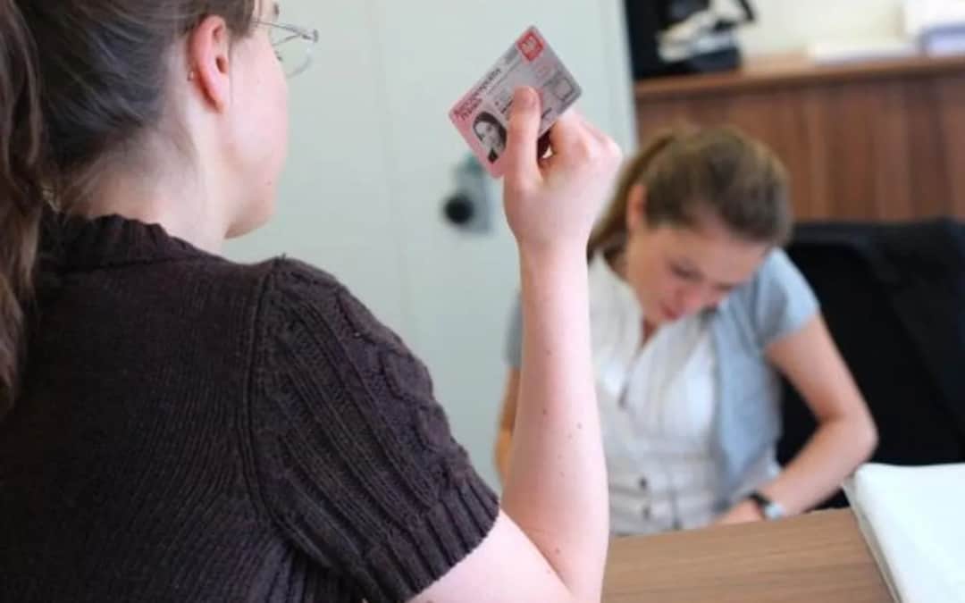 Czy spółdzielnia mieszkaniowa może żądać nr PESEL? Sprawdź swoje prawa