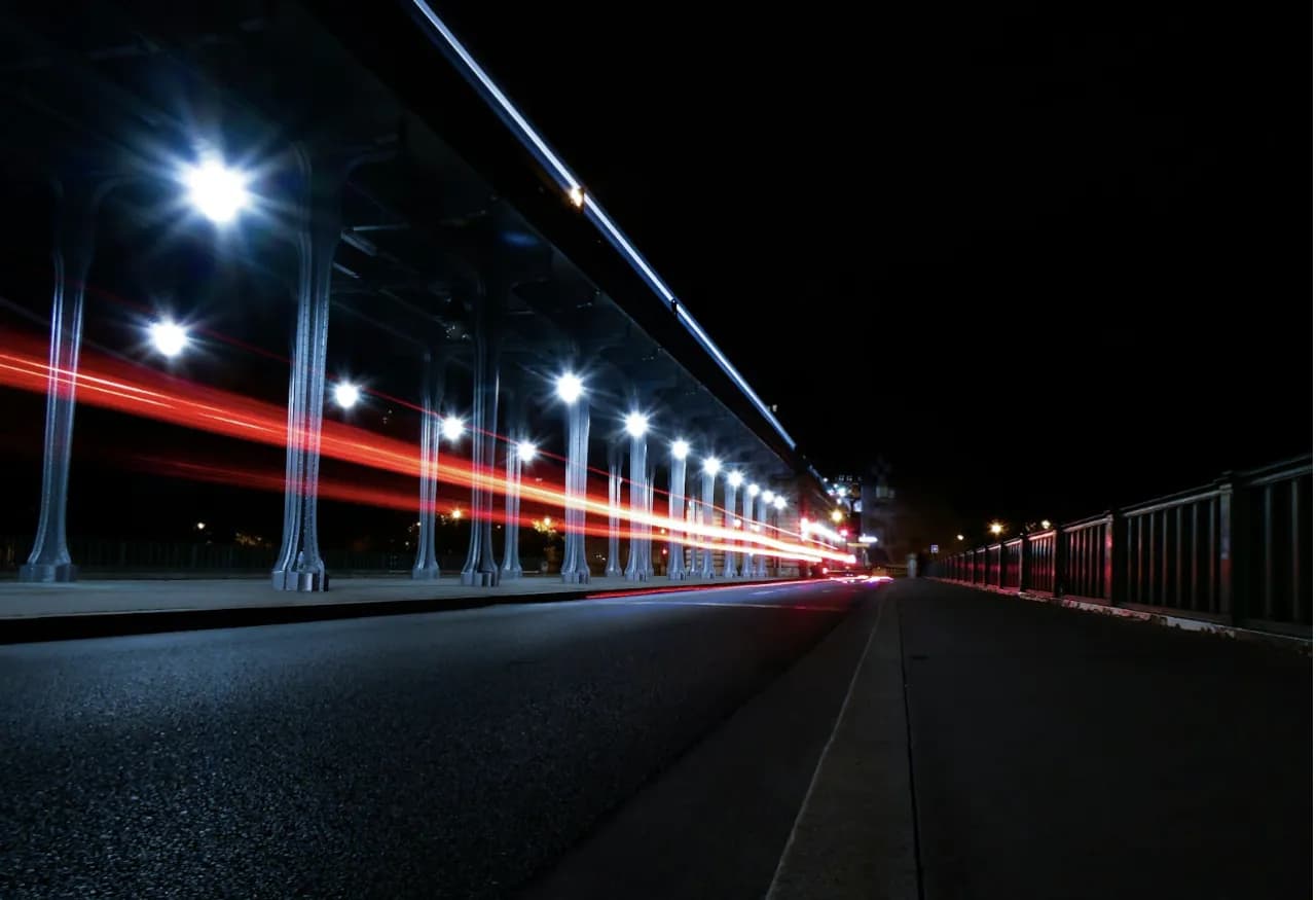 Jak wybrać producenta oświetlenia ulicznego, który zapewni trwałość i bezpieczeństwo instalacji?